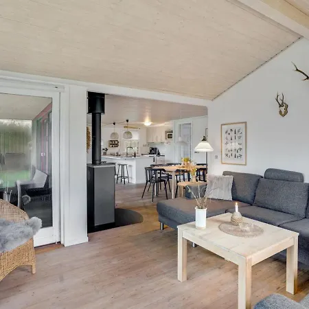 Sinja - 2-5km From The Sea In Western Jutland By Interhome * בלבאנד