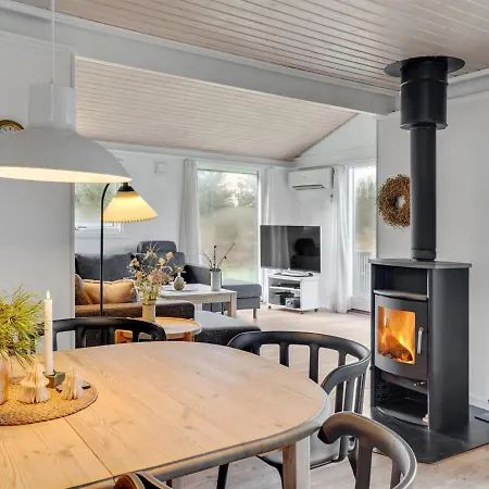 Sinja - 2-5km From The Sea In Western Jutland By Interhome בית נופש בלבאנד